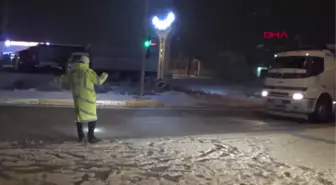 Afyon-Antalya Yolunda Ulaşım Aksıyor