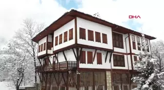 Karabük Safranbolu'nun Tarihi Konakları Beyaza Büründü