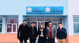 Kaymakam Uzan, Başarılı Takımları Kabul Etti