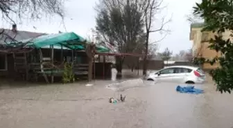 Osmaniye'de Köyleri Su Bastı