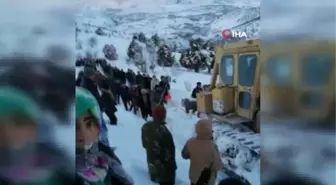 Çığ Altında Kalan Bir Kişiyi Arama Çalışmaları Sürüyor