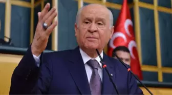 Devlet Bahçeli de '10 Years Challenge' Akımına Katıldı