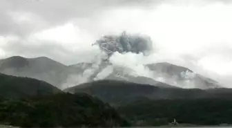 Japonya'daki Volkan Yeniden Harekete Geçti