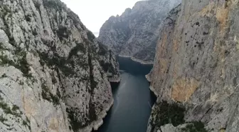 Kanyonda Ölü Bulunan Genç 'Atlamak İçin Burayı Seçtim' Dediği Videoyu Ailesine Göndermiş