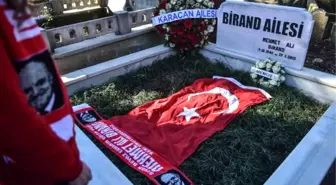 Mehmet Ali Birand Mezarı Başında Anıldı