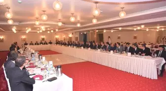 Vali Yazıcı Kurum Amirleri ile Toplantı Yaptı