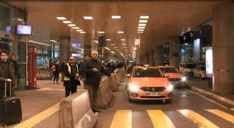 Atatürk Havalimanı'nda Şüpheli Çantalar Polisi Alarma Geçirdi