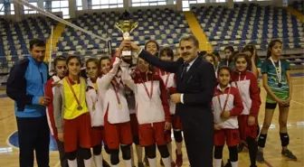 Okullar Arası Yıldızlar Voleybol Müsabakaları Sona Erdi