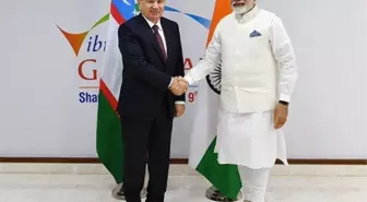 Özbekistan Cumhurbaşkanı Mirziyoyev Küresel Zirve İçin Hindistan'da