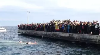 Denize Haç Atılırken Ezan Okununca, Bartholomeos Törene Ara Verdi