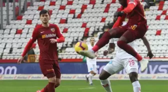 Spor Toto Süper Lig: Antalyaspor: 0 - İstikbal Mobilya Kayserispor: 0 (Maç Sonucu)