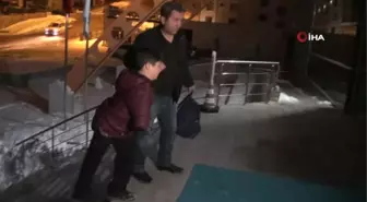 11 Yaşındaki Muhammet Enes Sarı, Kulaçlarıyla Engelleri Aşıyor