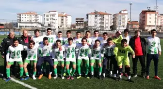 U17 Futbol Ligi'nde Malatya Yeşilyurt Belediyespor Şampiyon