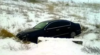 Belediye Başkanı'nın Makam Aracı, Su Kanalına Uçtu