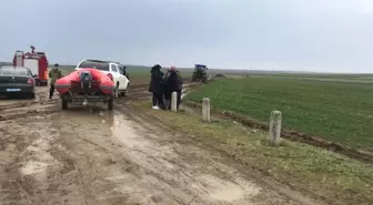 Edirne'de Balıkçı Teknesi Devrildi: 1 Yaralı, 1 Kayıp