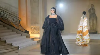 Paris Moda Haftası'na Stephane Rolland Damga Vurdu