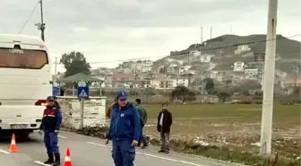 Servis Otobüsünün Altında Kalan Yaşlı Kadın, Öldü