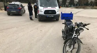 Bilecik'te Otomobil ile Motosiklet Çarpıştı, 1 Yaralı