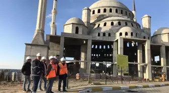 Rektör Acer, 18 Mart İçdaş Ulu Camii İnşaatında İncelemelerde Bulundu