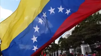 ABD'li diplomatlar Venezuela'dan ayrılıyor