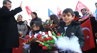 AK Parti Muradiye İlçesinde Aday Tanıtım Programı Düzenledi