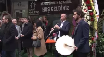 AK Parti Zeytinburnu Adayı Arısoy, Elazığ Kömürhan Dayanışma Derneği'nin Açılışına Katıldı