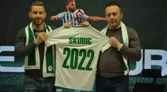 Atiker Konyaspor İki Futbolcunun da Sözleşmesini 3'er Yıl Uzattı