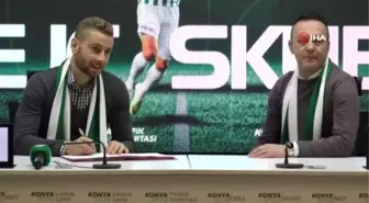 Atiker Konyaspor İki Futbolcunun da Sözleşmesini 3'er Yıl Uzattı