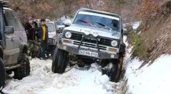 Tokat'ta Off Road Grubuna Kar Engeli