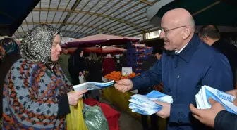 Başkan Kul Pazarda Bez Torba Dağıttı