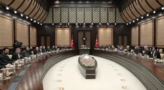 Cumhurbaşkanı Erdoğan, Sinema Sektörü Temsilcilerini Kabul Etti