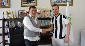 Manisa Büyükşehir Belediyespor, Sinan Kurumuş'la Sözleşme İmzaladı