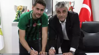 Musa Nizam Akhisarspor'a İmza Attı