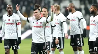 Parasını Alamayan Gary Medel, Beşiktaş'ı FIFA'ya Şikayet Etti