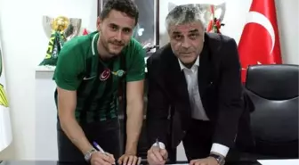 Akhisarspor'da Musa İmzaladı