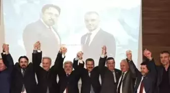 Ayvalık'ta AK Parti'den Gövde Gösterisi