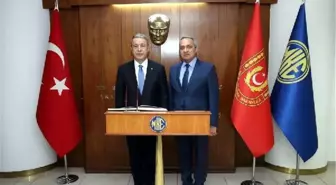 Bakan Akar: Milli ve Yerli Savunma Sanayi Bir Tercih Değil, Zorunluluktur