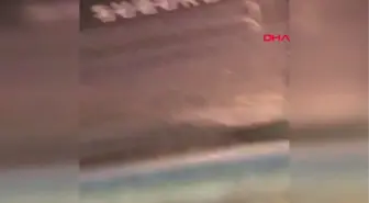 Dha Dış - ABD'de Havalimanı Otoparkında Çıkan Yangında Onlarca Araç Kullanılamaz Hale Geldi