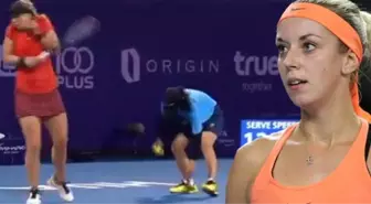 Sahadaki Böceği Ezen Görevli, Alman Tenisçi Lisicki'yi Şaşkına Çevirdi