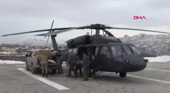 Tunceli'de Yaban Hayvanlarına Askeri Helikopterlerle Yem Bırakıldı