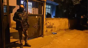 Evin Bahçesine Atılan Ses Bombası Korkuttu