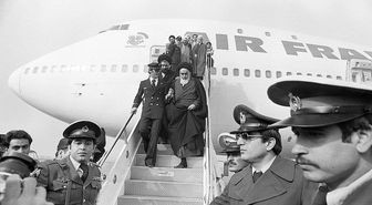 İran İslam Devrimi: 1 Şubat 1979'da Humeyni ile Aynı Uçakta Tahran'a Gidenlere Ne Oldu?