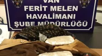 Uyuşturucuyla Uçağa Binmek İsteyen İran Uyruklu Şahıslar Yakalandı