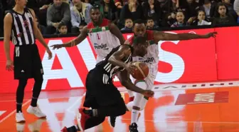 Pınar Karşıyaka Beşiktaş'ı Devirdi