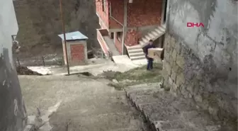 Trabzon Gizem, Hayalini Kurduğu Piyanoya Kavuştu Ama Eve Sığdırmakta Zorlandı