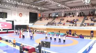 Vehbi Emre ve Hamit Kaplan Grekoromen Güreş Turnuvası'nda Türkiye'den 9 Madalya