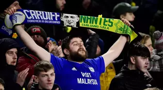 Cardiff City'de Maç Öncesi Emiliano Sala'ya Saygı Duruşu