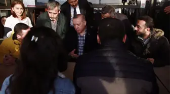 Erdoğan Çay Bahçesinde Vatandaşlarla Sohbet Etti