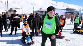 Gazeteciler Eşleriyle 'Artık Çekilmez Oldun' Yarışmasına Katıldı