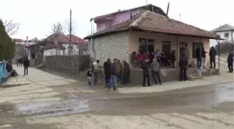 Türk Kızılayından Makedonya'ya Giysi Yardımı